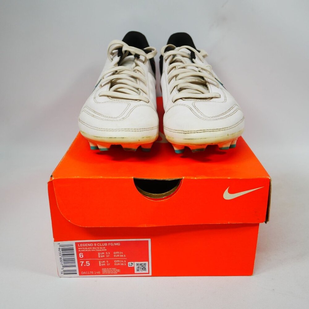 Nike Legend 9 Club FG/MG Soccer Cleats Men Size 6/Women Size 7.5 White/Blk/Blue